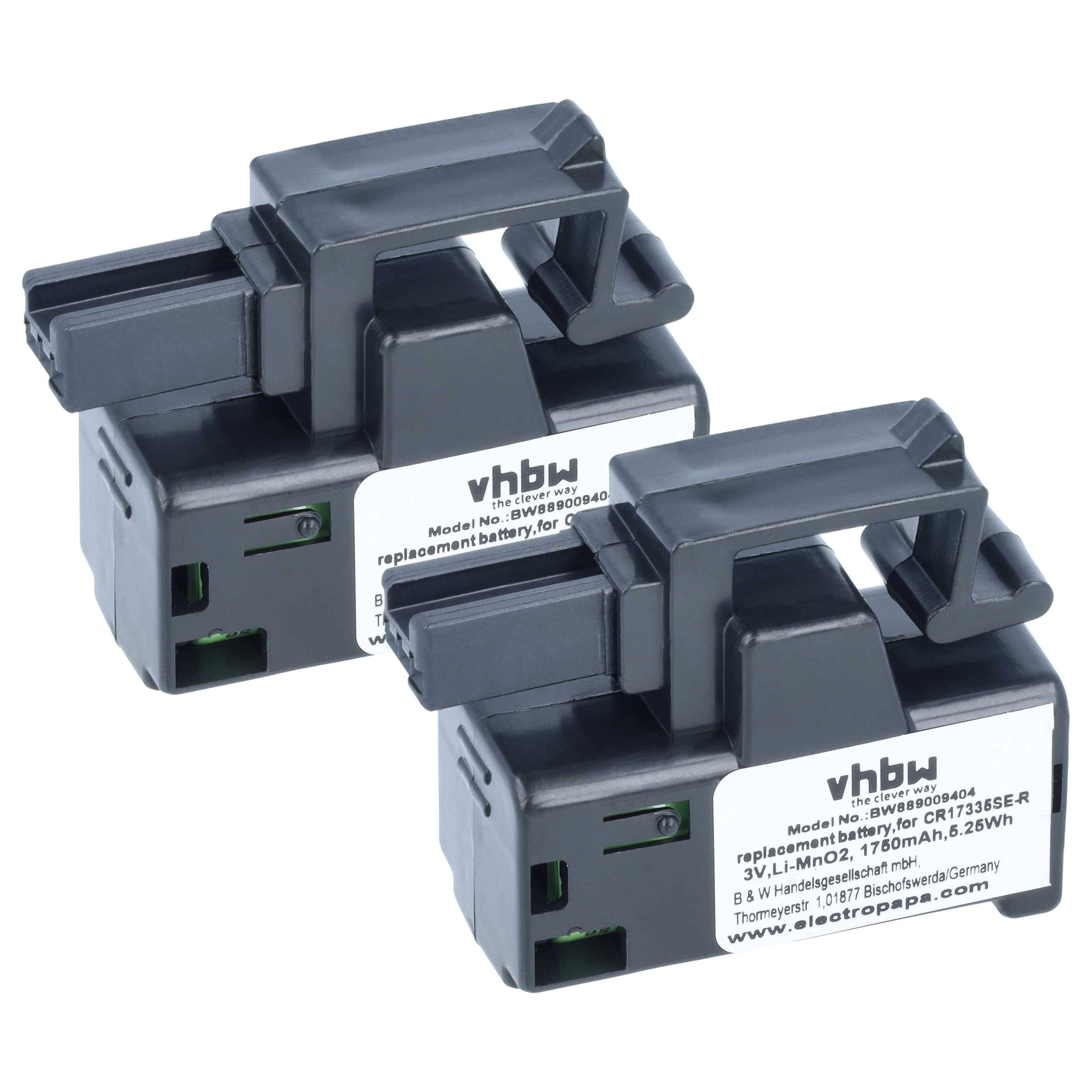 Zwei schwarze wiederaufladbare Batteriepacks mit Etiketten und Klippgriffen, dargestellt auf weißem Hintergrund.