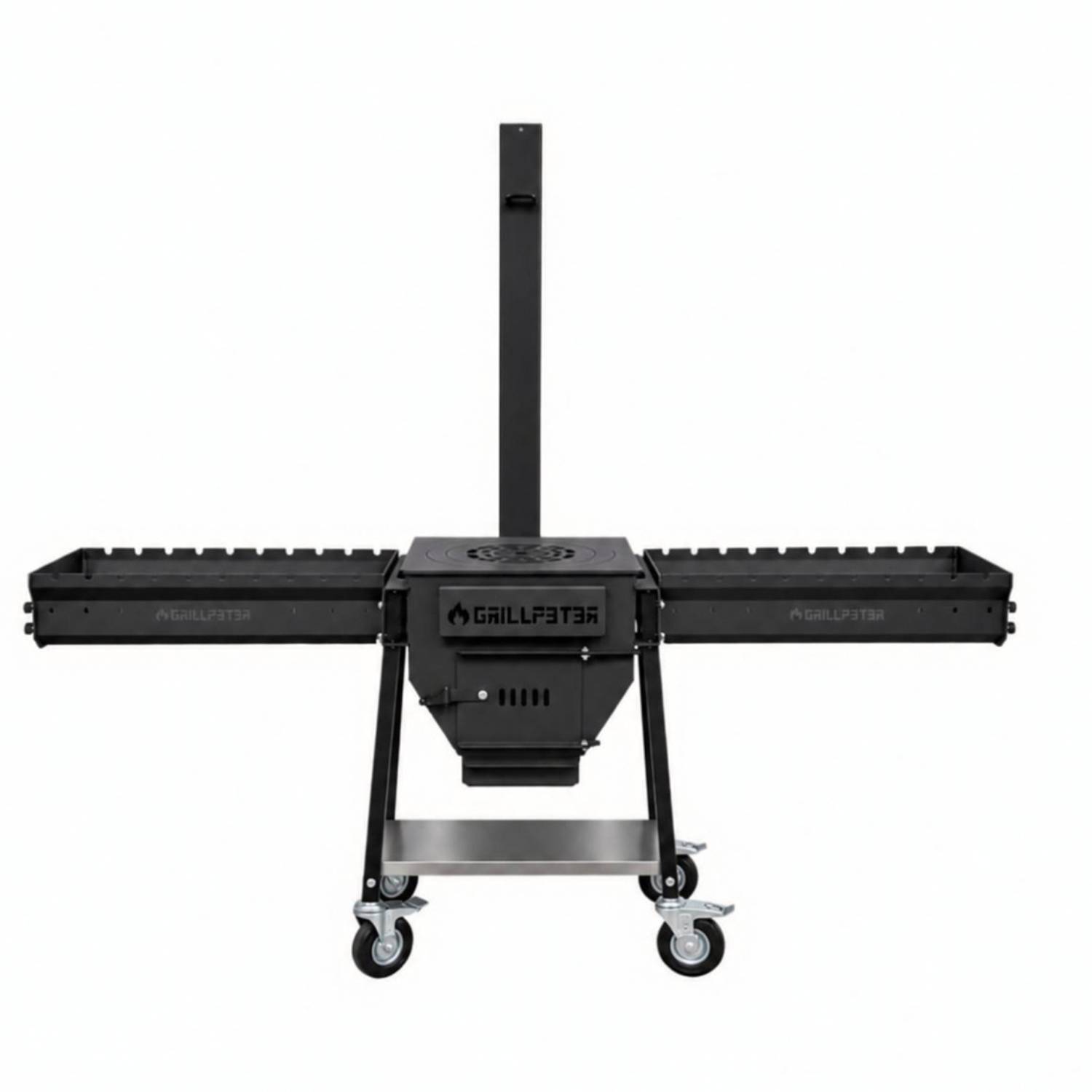 Black Grill Master Grillraucher mit erweiterten Seitenablagen, vertikalem Kamin und fahrbarem Gestell auf weißem Hintergrund.
