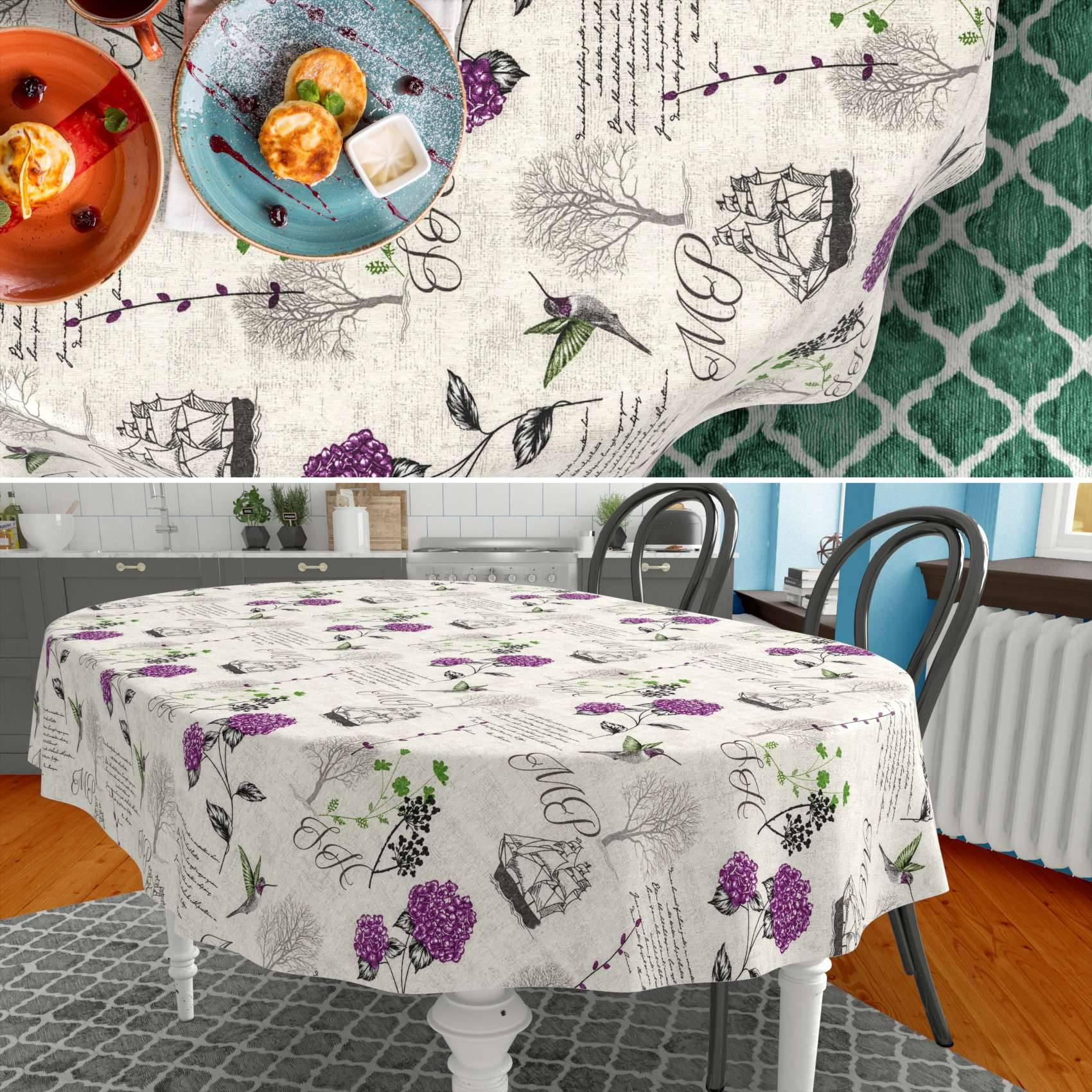 Runder Esstisch mit einer weißen botanischen Tischdecke, die violette Blumen, Vögel, Schiffsskizzen und dekorative Schriftzüge in einem Küchen-Esszimmer zeigt.
