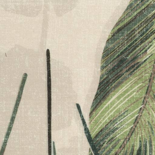 Nahaufnahme eines beigen strukturierten Stoffes mit grünem botanischem Blattdruck und einer dunklen vertikalen Linie, wahrscheinlich Polsterstoff oder Tapete.