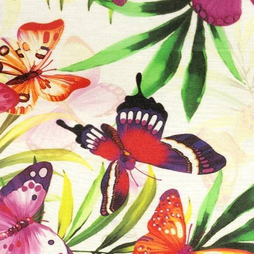 Bunte Schmetterlinge, die zwischen grünen Blättern und Blumen auf hellem Hintergrund fliegen.