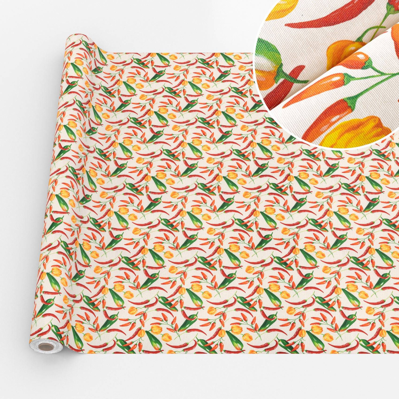 Aufgerollter Stoff mit sich wiederholendem orange-, grün- und gelbem Blüten-/Blatmuster, flach gezeigt mit einer Nahaufnahme der Drucktextur.