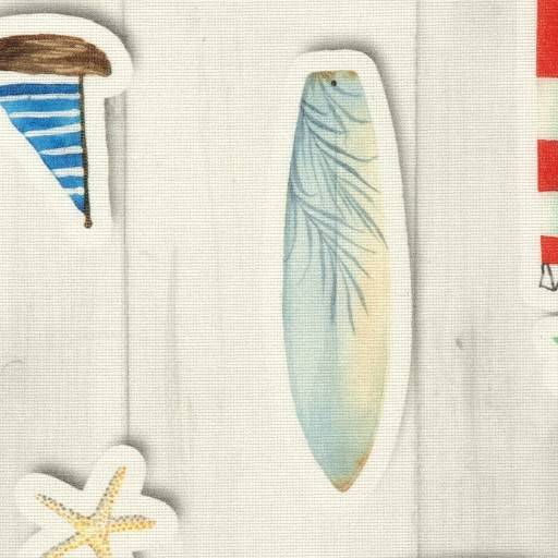 Nahaufnahme eines dekorativen Surfbrett-ähnlichen Bildes mit blauen und cremefarbenen Designs, einschließlich einer gestreiften Segelform und einem Seesternmotiv.