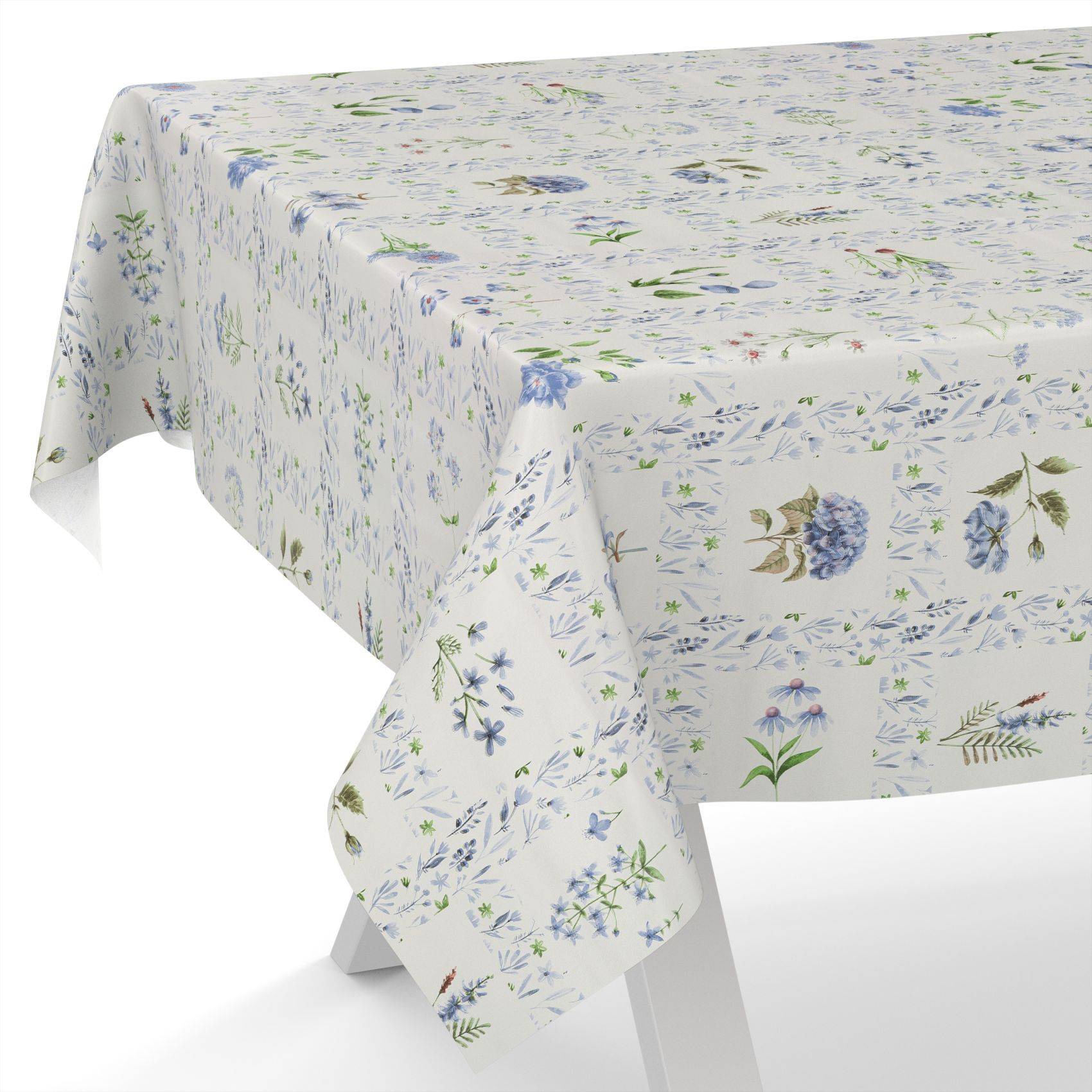 Tischdecke mit Blumenmuster in Blau- und Grüntönen, drapiert über einem rechteckigen Tisch, auf weißem Hintergrund abgebildet.