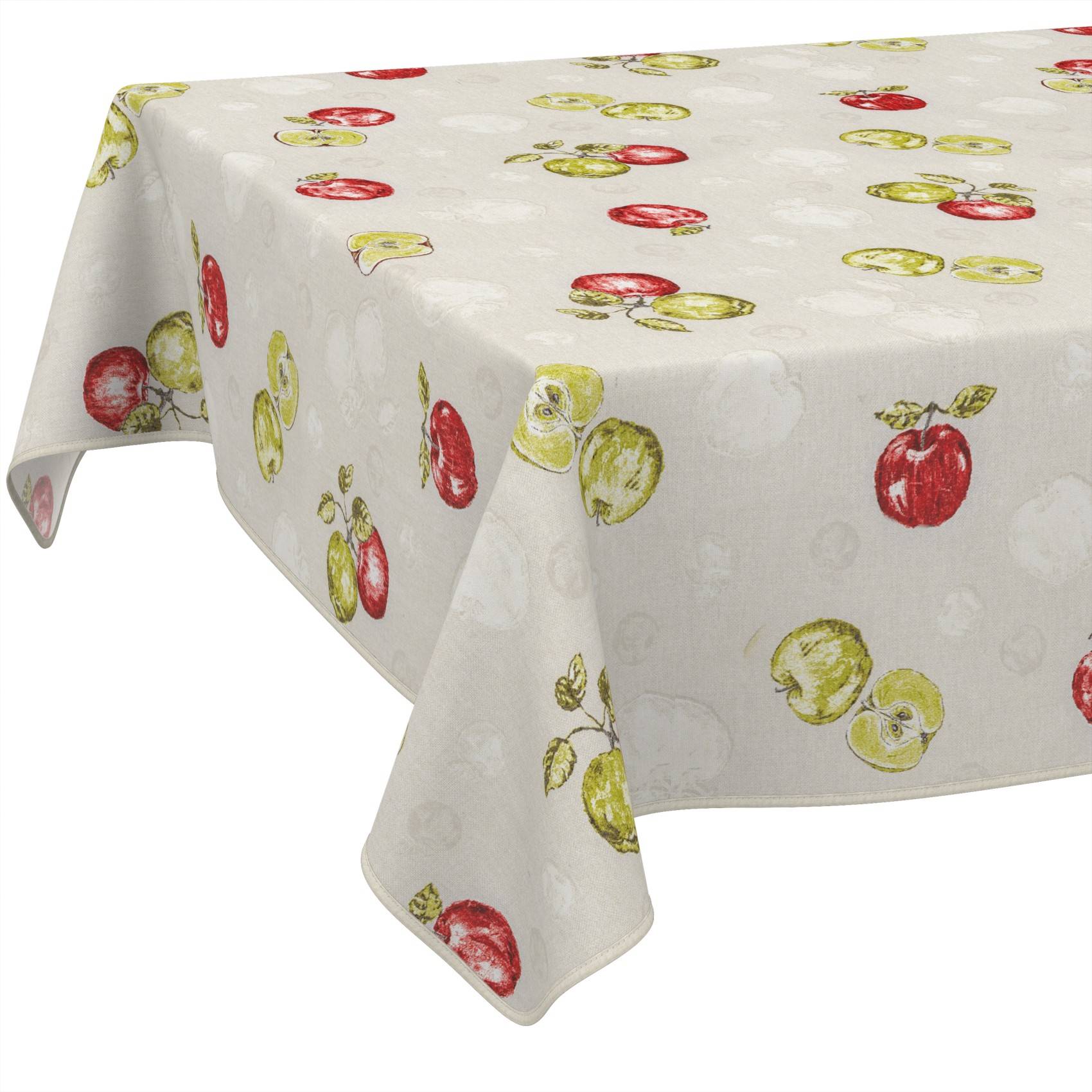 Weiße Tischdecke mit einem roten und grünen Apfeldruck, über einen Tisch drapiert, vor einem einfachen Hintergrund.