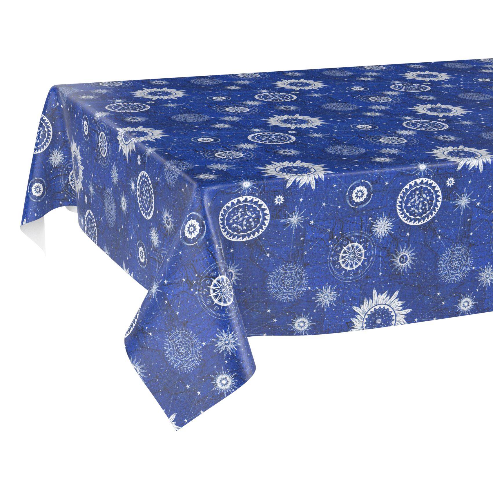 Blaue Tischdecke mit weißen Schneeflocken- und kreisförmigen Starburst-Mustern, über einen Tisch auf weißem Hintergrund drapiert.