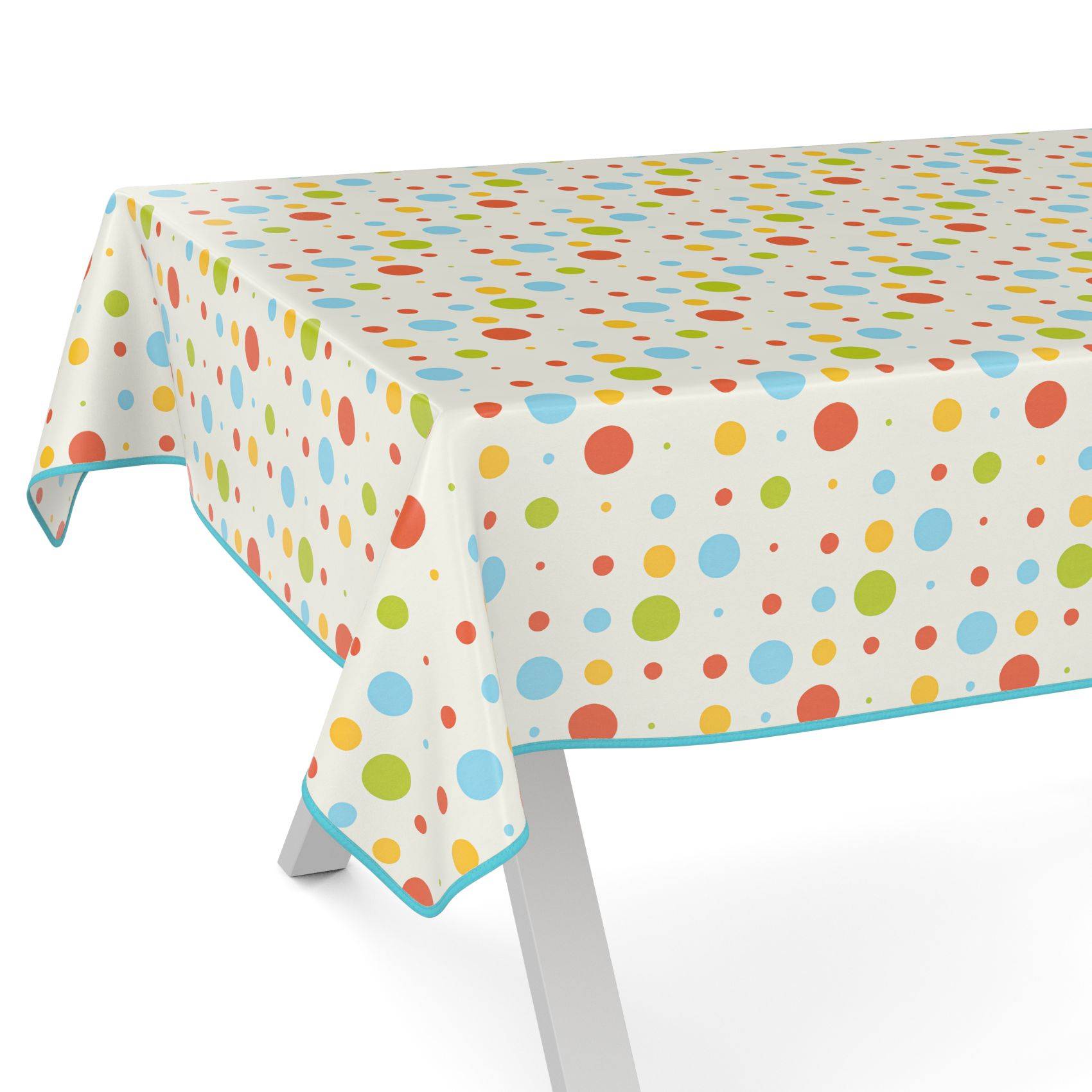 Farbenfrohe Tischdecke mit Punktmuster über einem rechteckigen Tisch mit weißem Hintergrund drapiert.