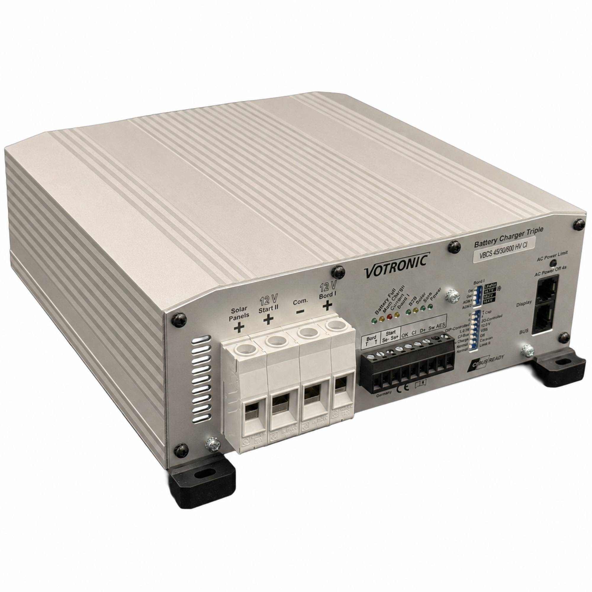 Votronic VBCS 45/30/600 Triple HV CI 3271 – 45A B2B-Ladewandler, 30A Netzladegerät &amp; 600Wp MPPT-Solarladeregler