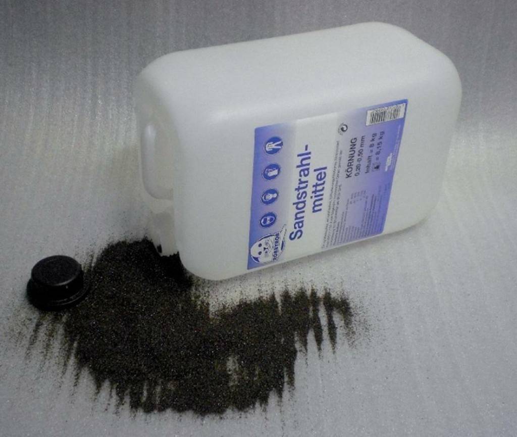 SandstrahlmittelSynthetisches, mineralisches, Silikose-ungefährliches StrahlmittelGeeignet zum mühelosen Entfernen von Rost und Farben