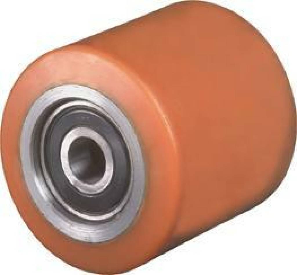 Nahaufnahme einer orangefarbenen zylindrischen Rollenrad mit einem Metallkugellager in der Mitte auf weißem Hintergrund.