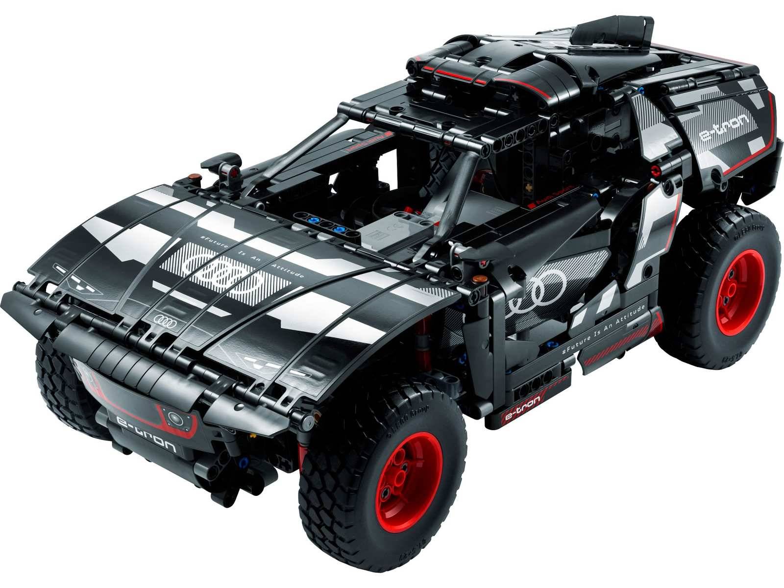LEGO® Technic 42160 Audi RS Q e-tron