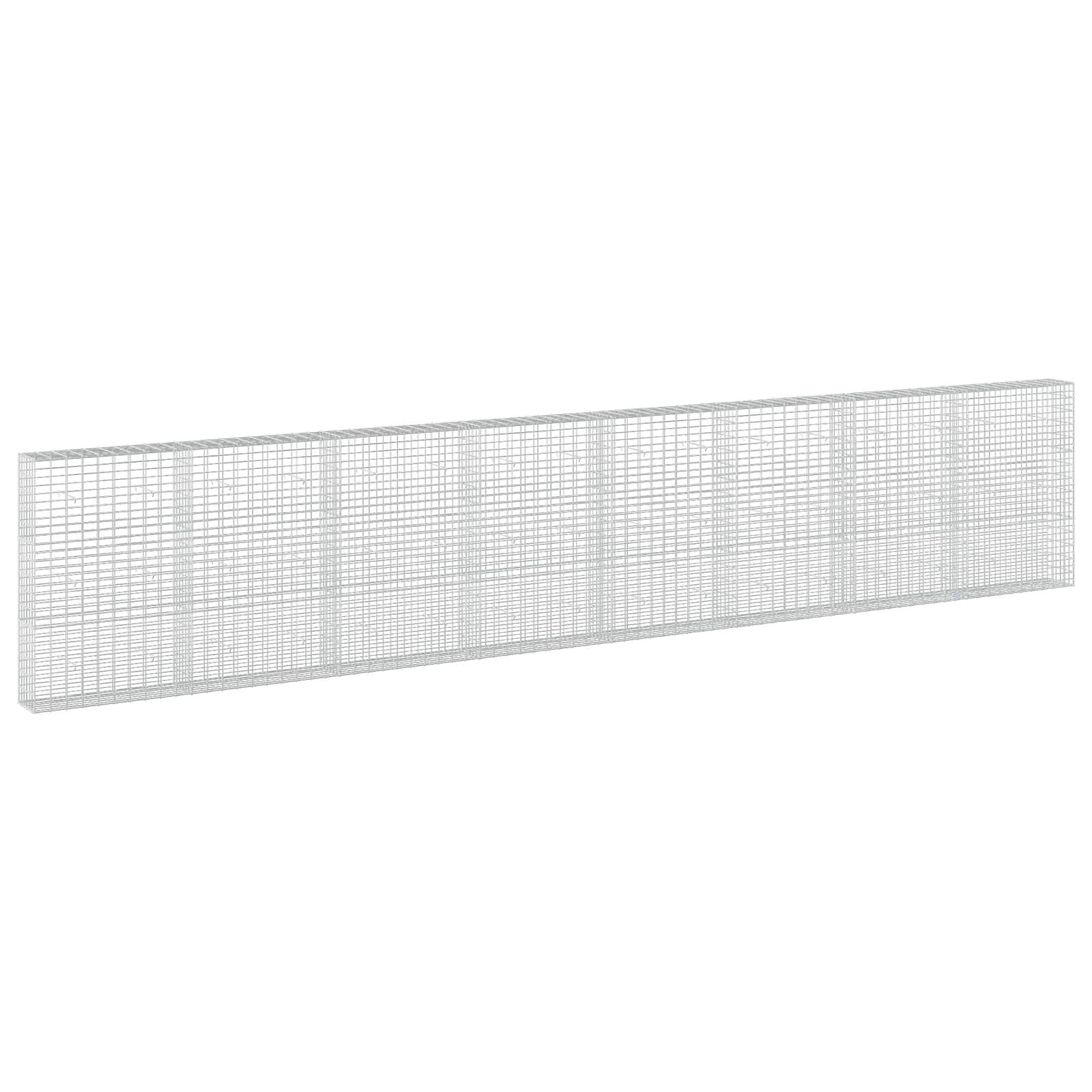 Langes rechteckiges weißes Drahtgitterpanel, diagonal auf einem einfachen weißen Hintergrund gezeigt.