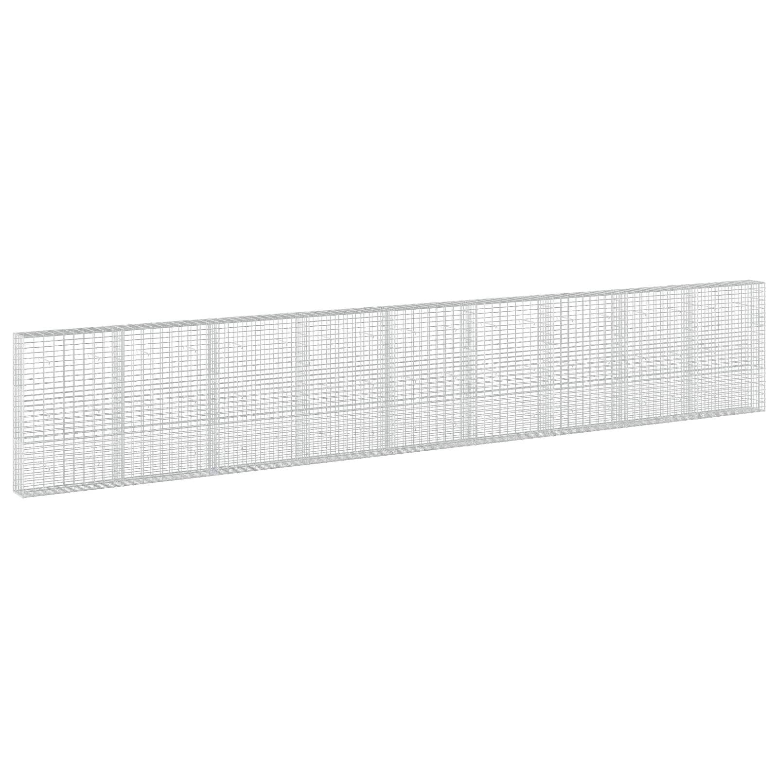Langes rechteckiges Drahtgeflecht-Panel, diagonal auf weißem Hintergrund dargestellt