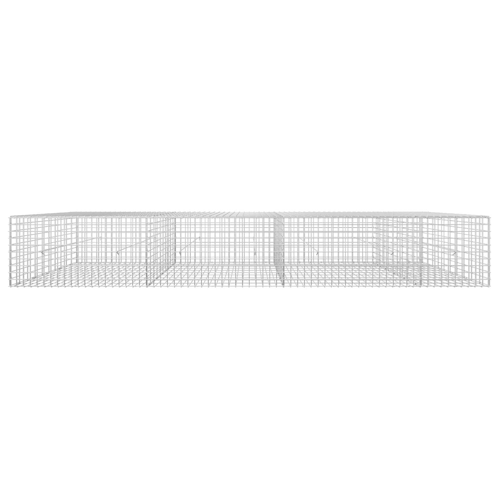 Leerer Drahtgitterkasten oder Gehäuse mit rechteckiger Form, von der Seite auf weißem Hintergrund betrachtet, unterteilt in drei Bereiche.