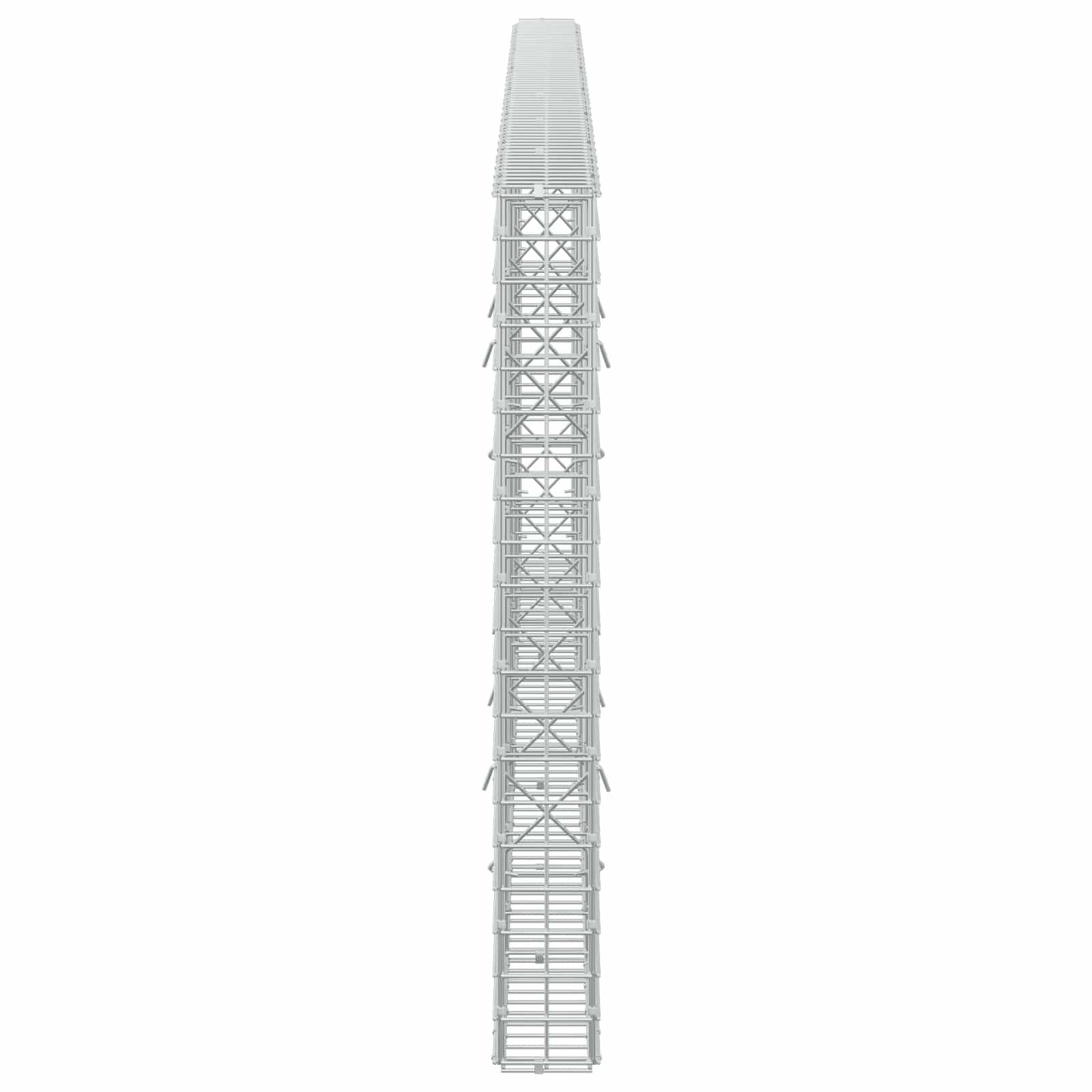 Hoher schmaler grauer Metallturm mit Gitternetzrahmen und segmentierten Abschnitten, isoliert auf weißem Hintergrund dargestellt.