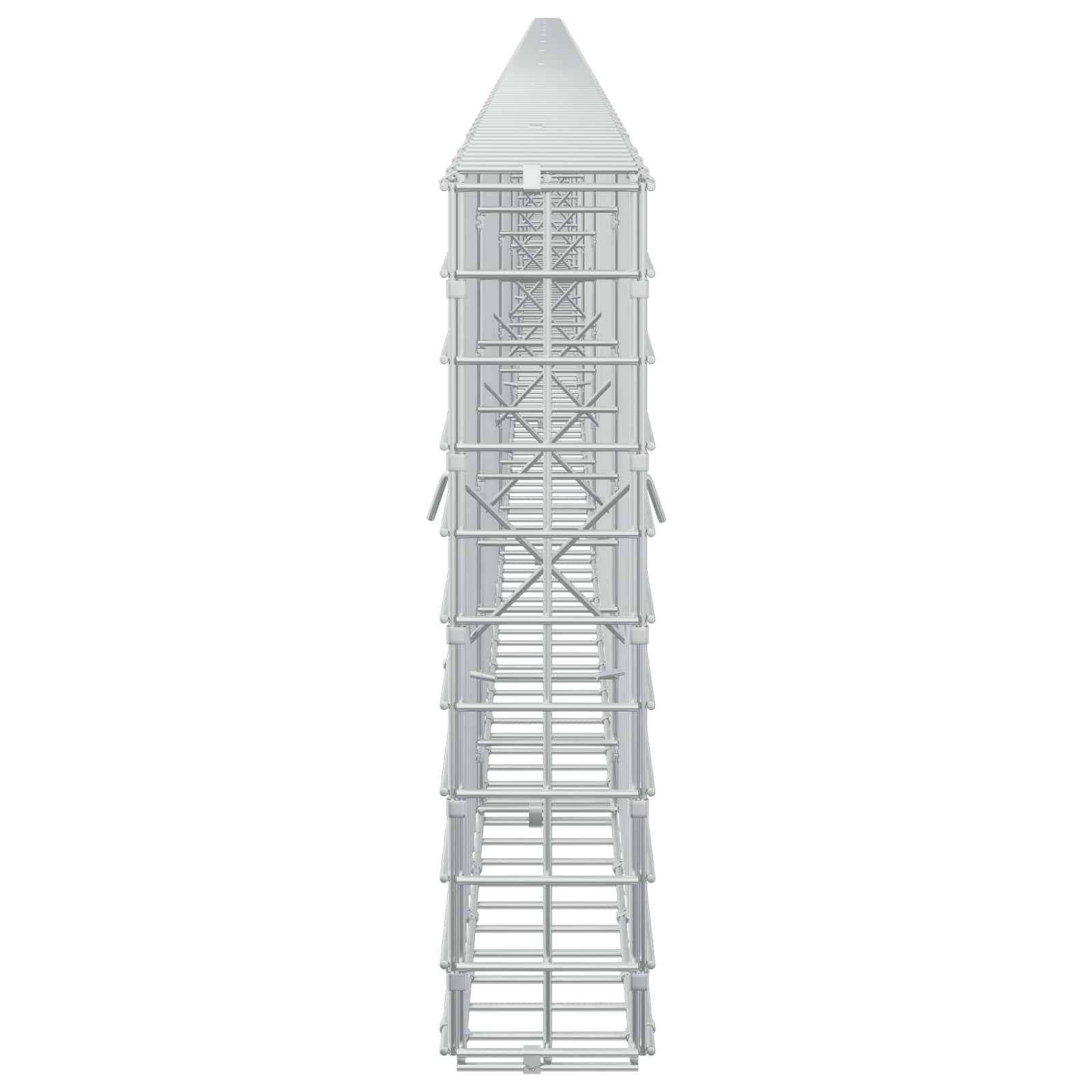 Vorderansicht eines hohen, schmalen Metallturms oder Gerüsts mit Queraussteifungen und einer sich verjüngenden dachartigen Spitze auf weißem Hintergrund.