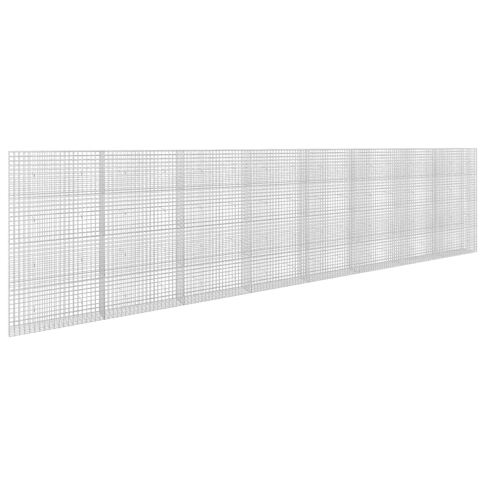 Langes weißes Metallgitterzaun-Element in Perspektive auf einfachem weißem Hintergrund gezeigt.
