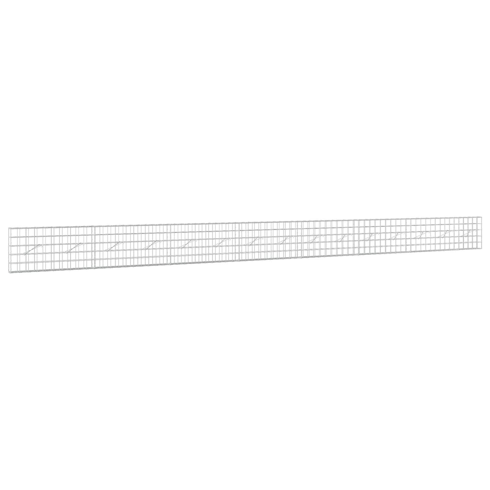 Langes, schmales, durchsichtiges Lineal oder Richtlineal mit Gittermarkierungen und diagonalen Schlitzen, horizontal auf weißem Hintergrund dargestellt.