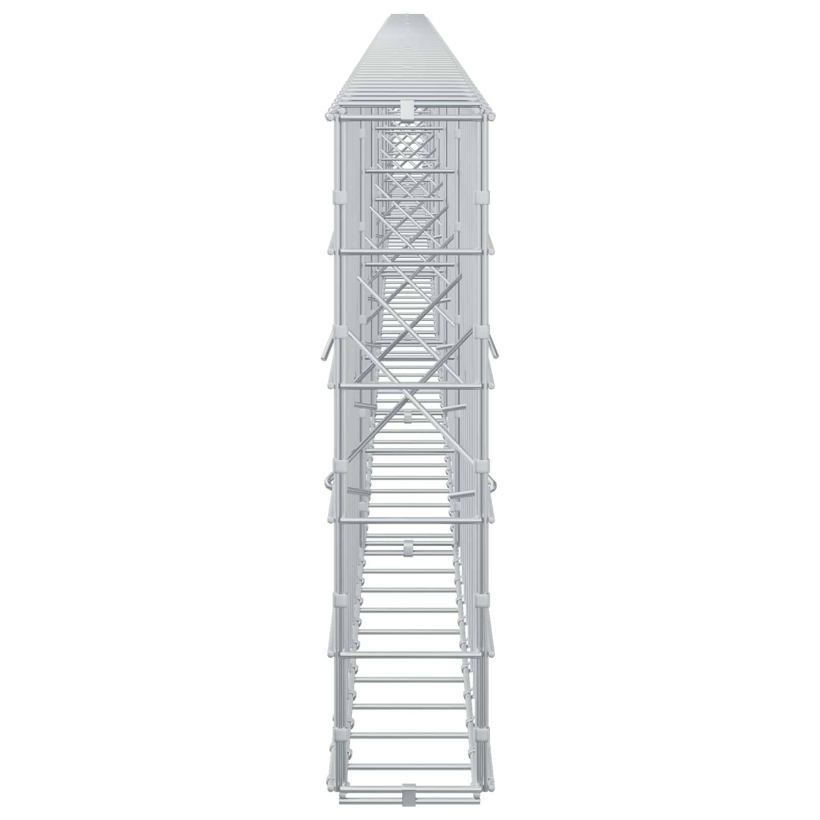 Hoher grauer Metallindustrieturm mit kreuzweise versteiftem Rahmen und verjüngter Spitze, zentriert auf weißem Hintergrund dargestellt.