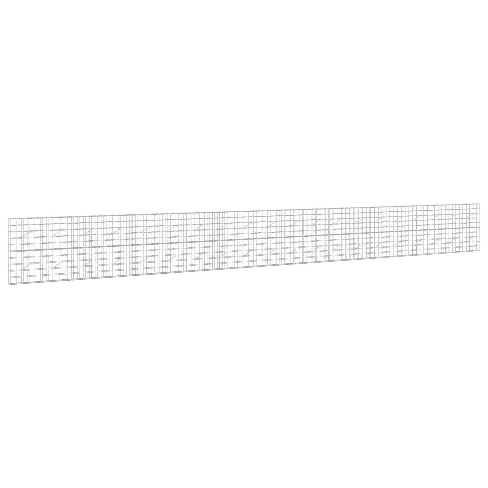 Eine lange, dünne Perspektivansicht eines schwachen grauen Gitterpanels oder Maschenstreifens auf weißem Hintergrund, ohne weitere sichtbare Objekte.