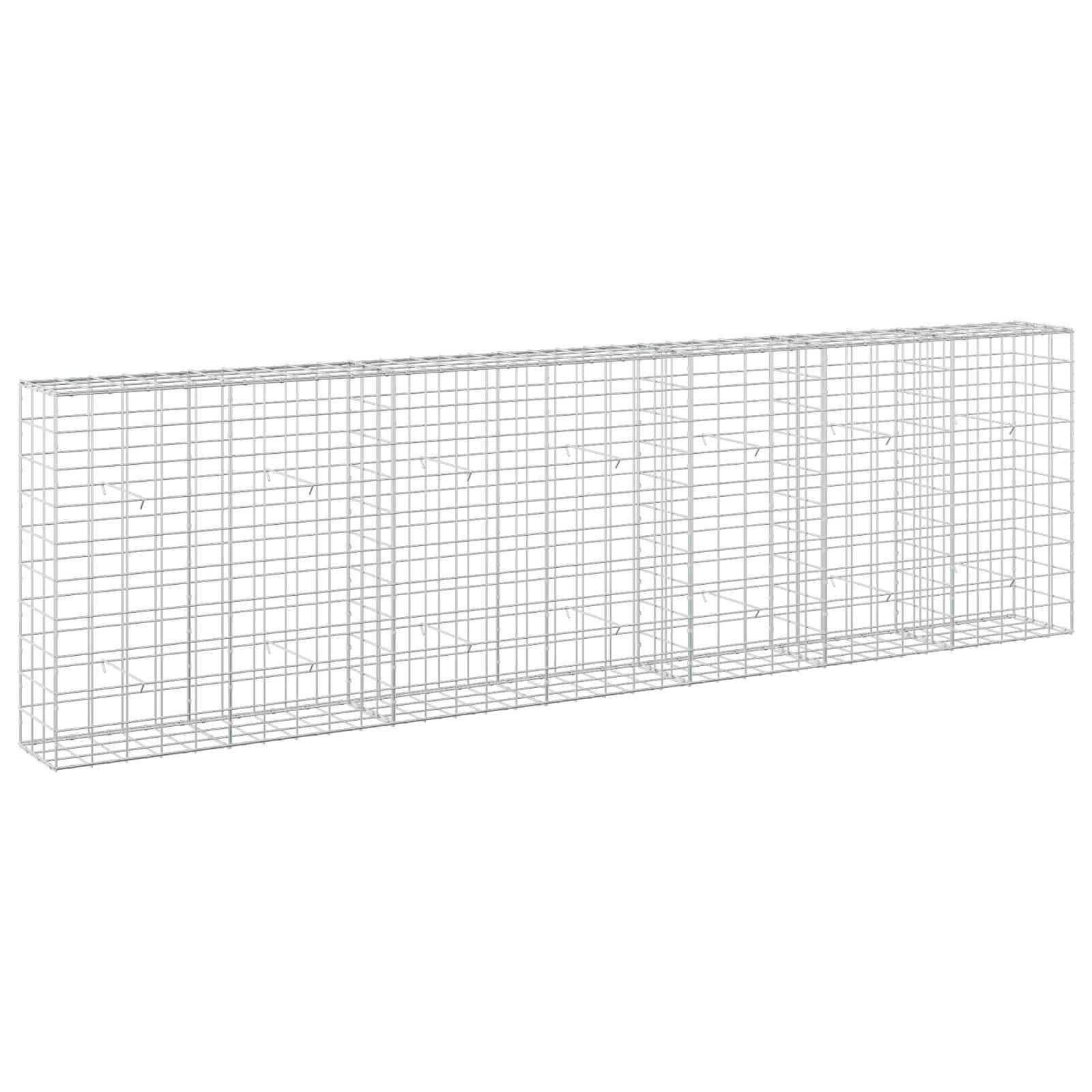 Drahtgittermodell einer langen rechteckigen 3D-Drahtgitter-Box oder eines Käfigs, dargestellt in Perspektive auf weißem Hintergrund.
