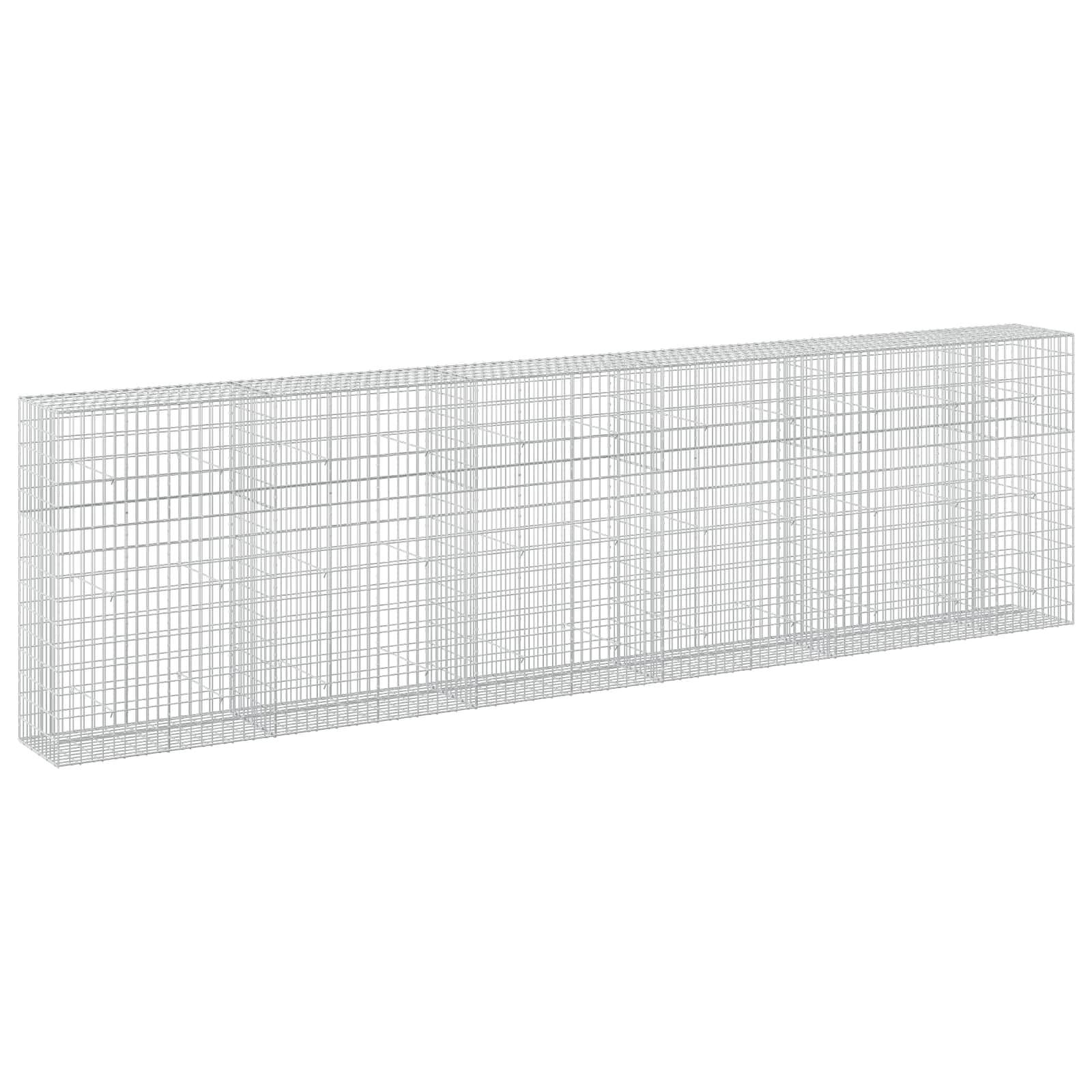 Langer rechteckiger Drahtgitterzaun-Panel in Perspektive auf weißem Hintergrund dargestellt.
