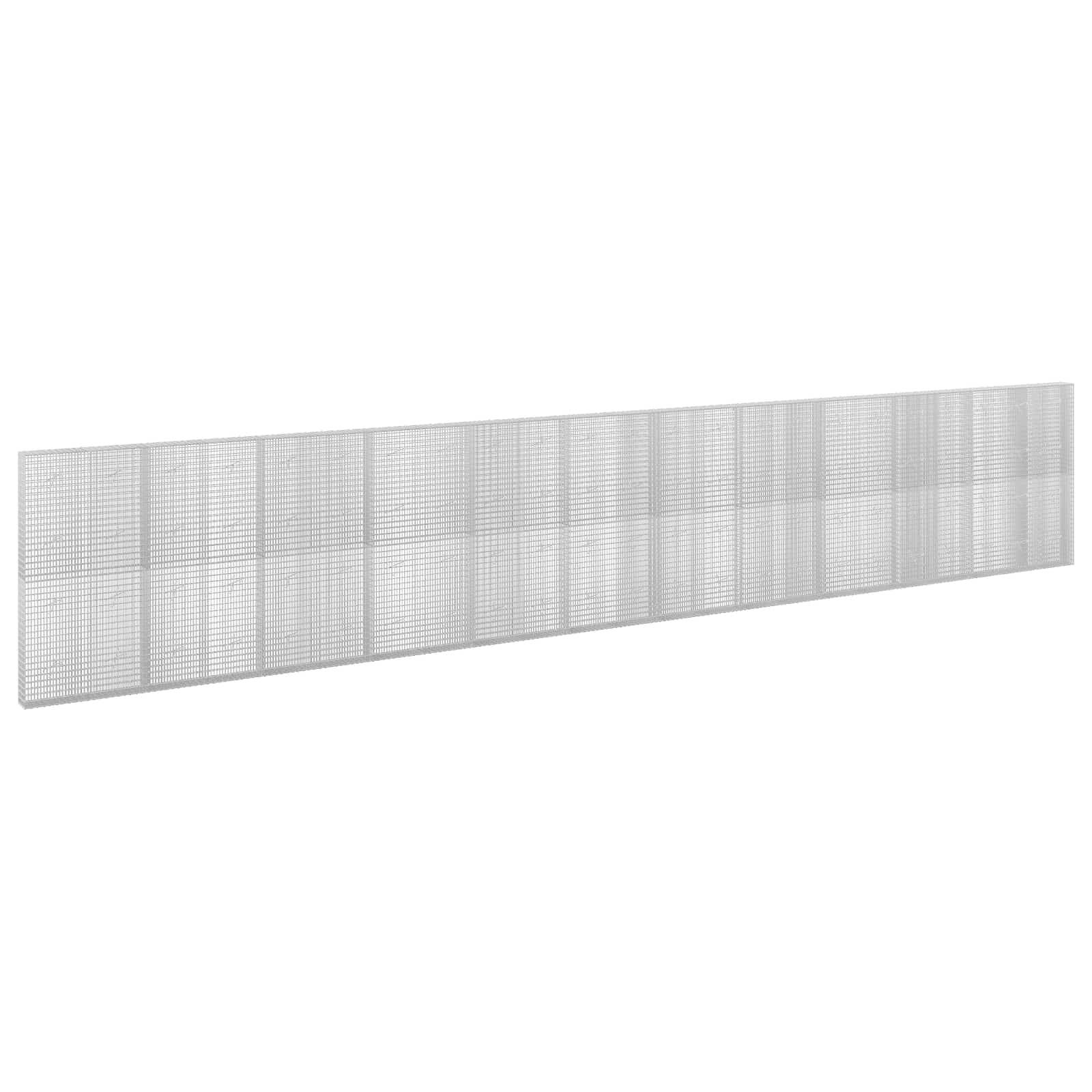 Langes rechteckiges Metallzaun-Panel aus Draht, das in einem Winkel auf einem einfachen weißen Hintergrund gezeigt wird.