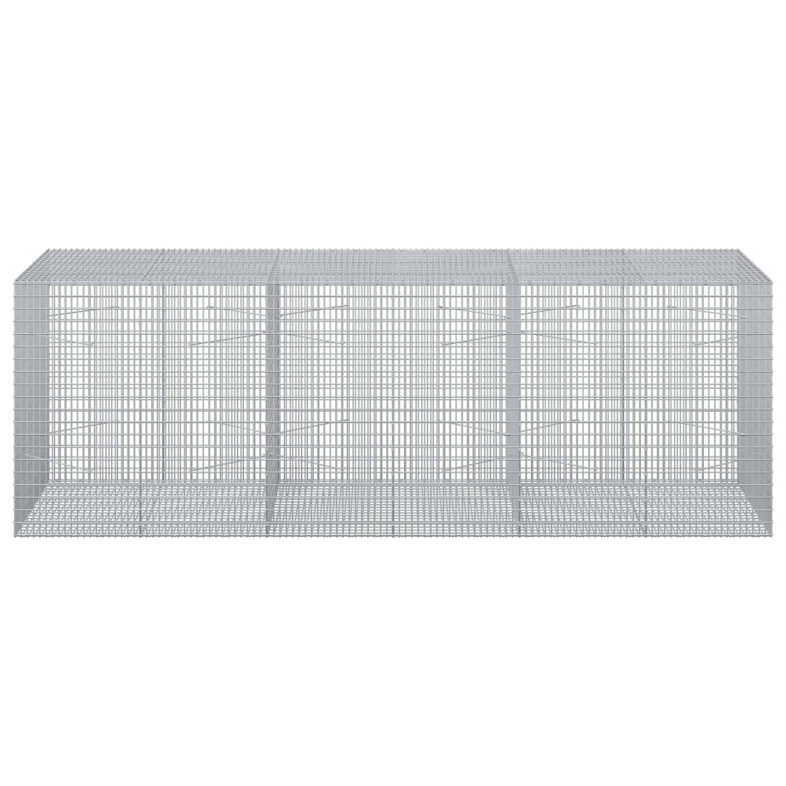 Rechteckiger Metalldrahtkäfig oder Gehäuse mit feinen Maschenplatten, auf weißem Hintergrund dargestellt.