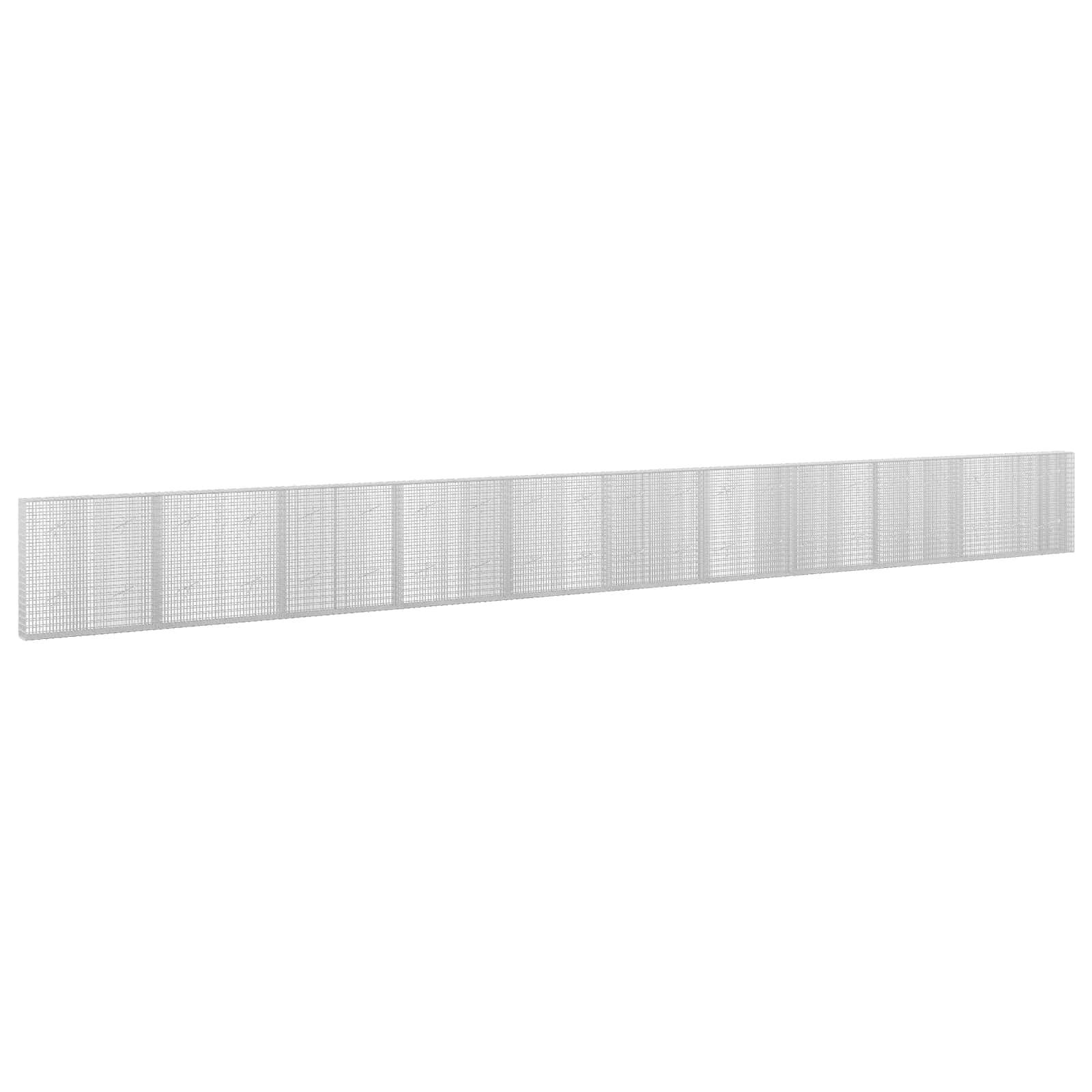 Langes rechteckiges graues Maschengeflecht-Panel, das in einem leichten Winkel auf weißem Hintergrund dargestellt ist und einem Metallzaun- oder Gitterrostsegment ähnelt.