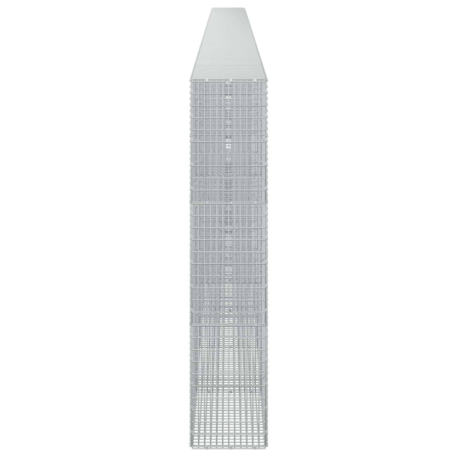 Hohes, schmales graues Hochhaus mit verjüngter Spitze, isoliert auf weißem Hintergrund dargestellt.