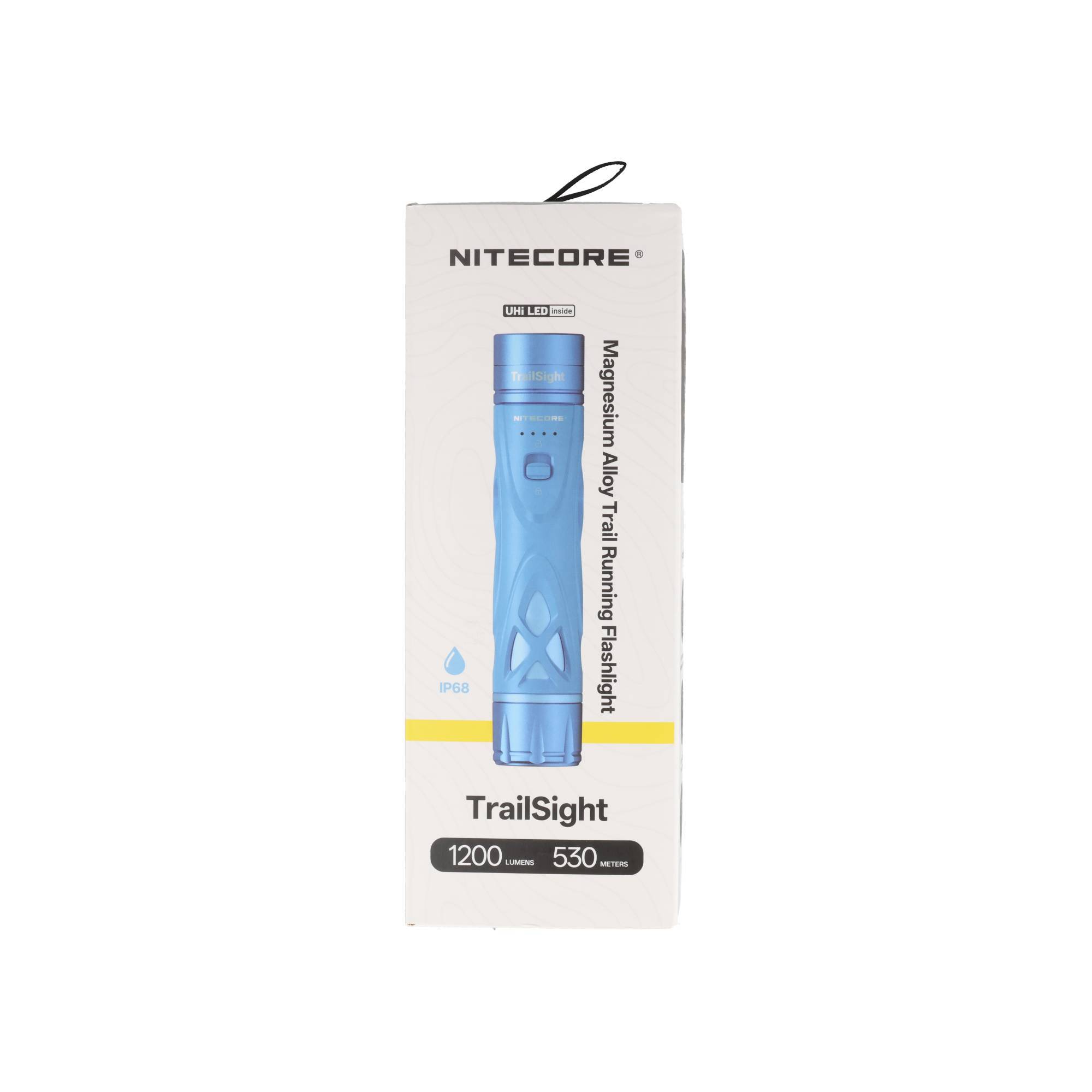 Nitecore TrailSight Taschenlampen-Paket mit einer blauen Magnesiumlegierungs-Traillaufleuchte mit einer Leistung von 1200 Lumen und einer Strahlreichweite von 530 Metern.