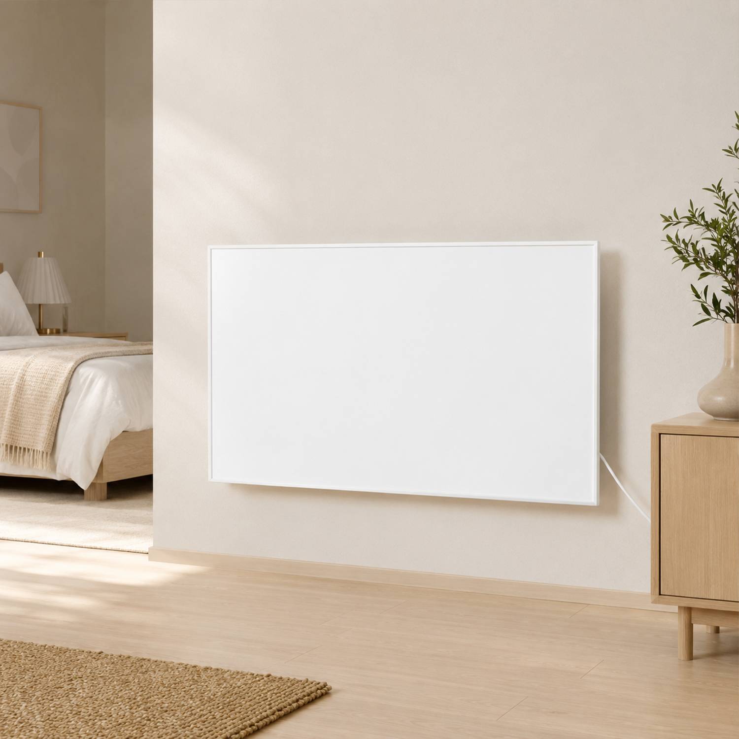 Weiße wandmontierte Paneelheizkörper in einem minimalistischen Schlafzimmer, zentriert an einer beigen Wand neben einem Bett und einem Holzschrank.
