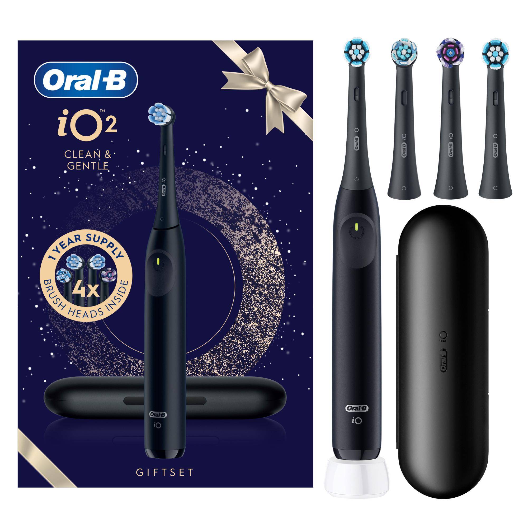 Oral-B iO Clean & Gentle elektrische Zahnbürste Geschenkset mit Zahnbürste, Reisetasche und vier Ersatzbürstenköpfen mit „1 Jahr Vorrat