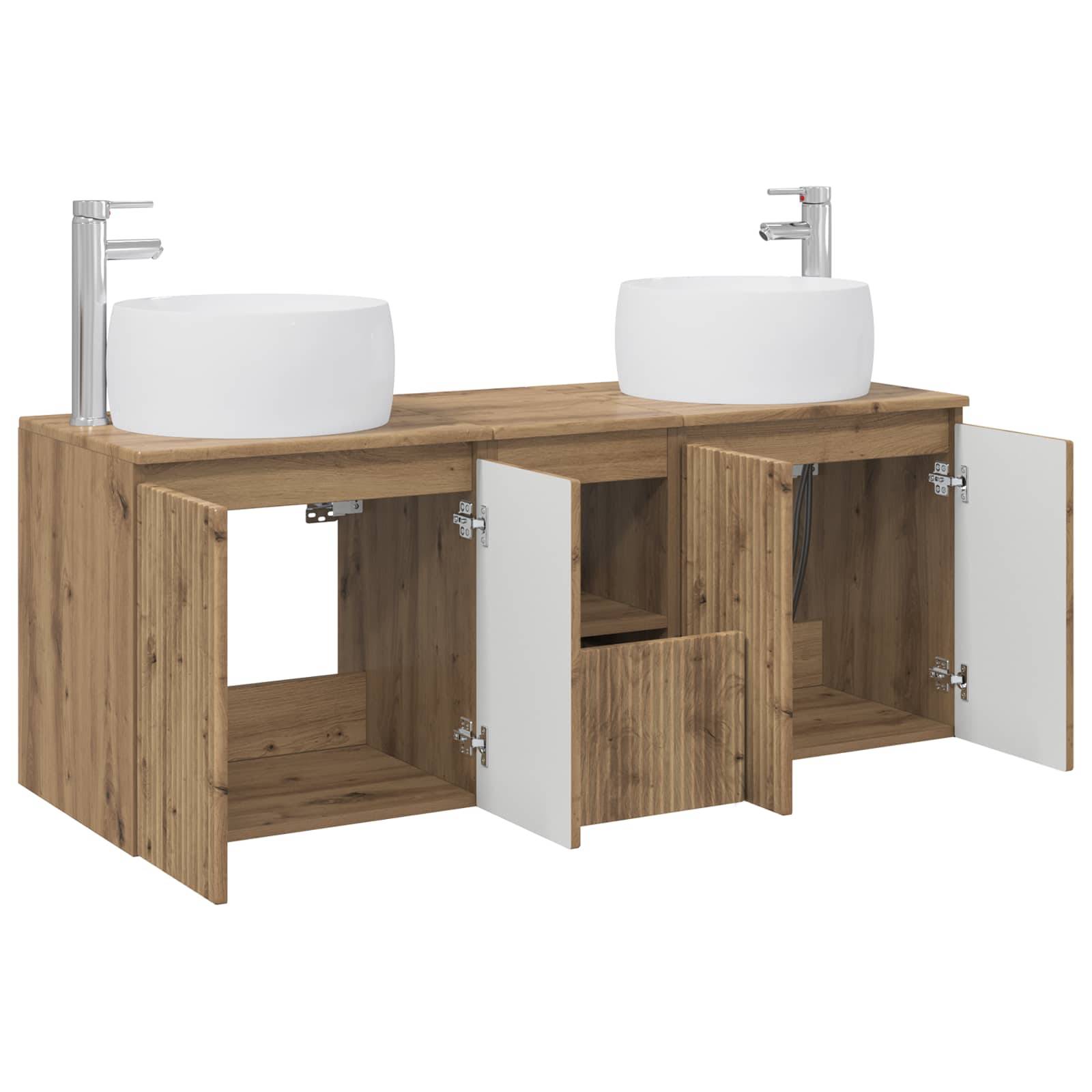 Doppelwaschtisch mit Holzschrank, zwei Aufsatzbecken und Armaturen, offenes mittleres Regal und zwei seitliche Fächer mit Türen, die offen sind und den Stauraum zeigen.