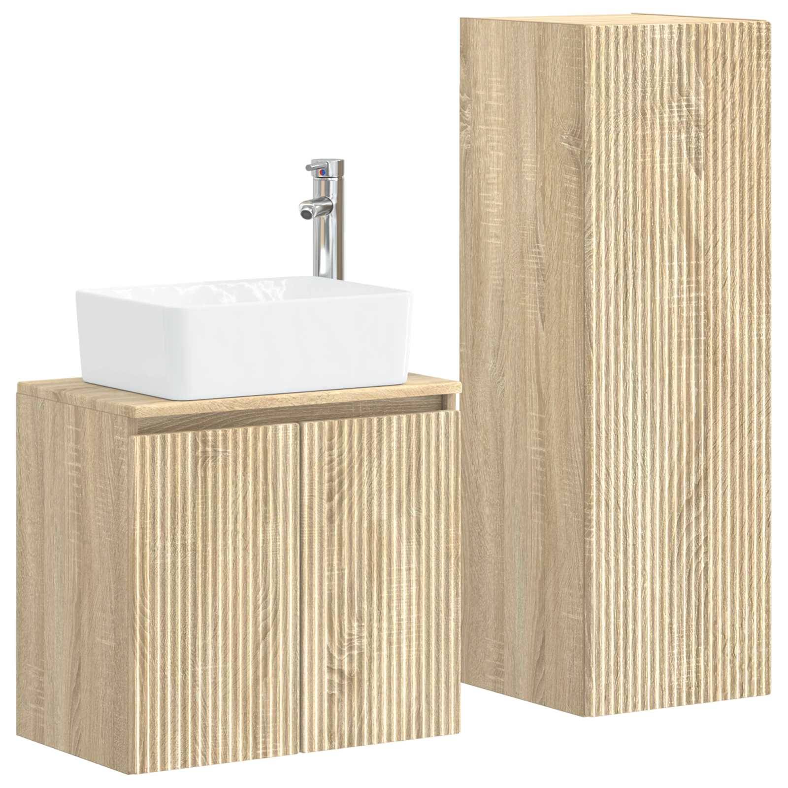 Badezimmer-Waschtischset mit Holzmaserung-Schrank, weißem Aufsatzwaschbecken und hohem passendem Lagerschrank auf weißem Hintergrund.