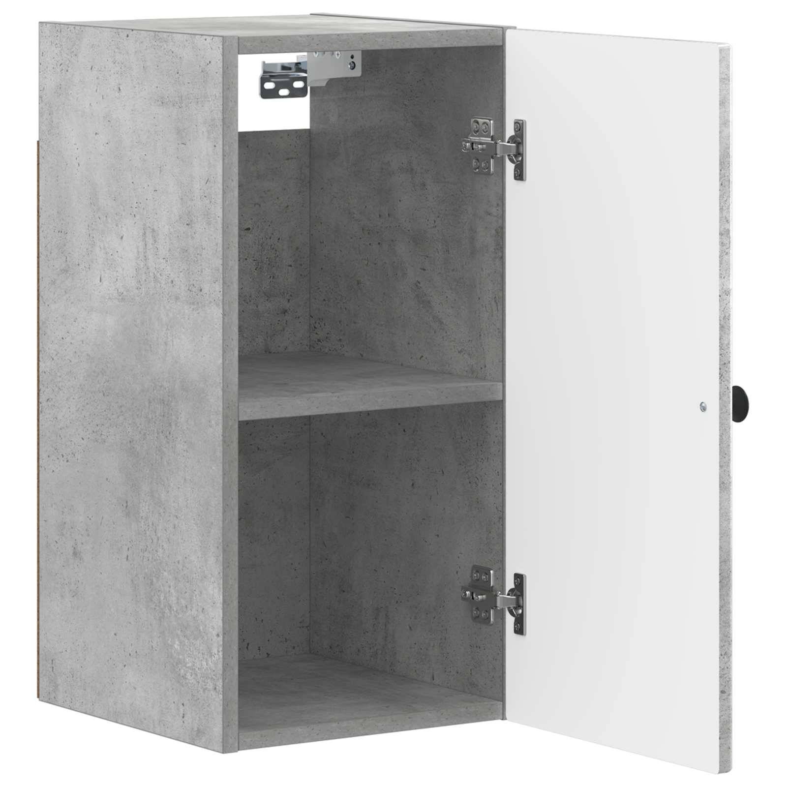 Offener Wandschrank mit Betonoptik, weißer Tür und einem inneren Regal, dargestellt vor weißem Hintergrund.