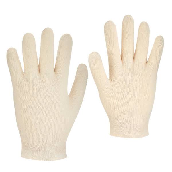 Paar cremefarben gestrickte Handschuhe, von vorne gezeigt auf weißem Hintergrund.