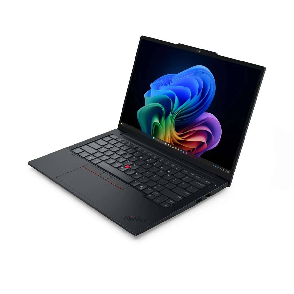 Aufgeklappter schwarzer Lenovo ThinkPad Laptop mit farbenfrohem abstraktem Hintergrundbild auf dem Bildschirm, dargestellt auf weißem Hintergrund.