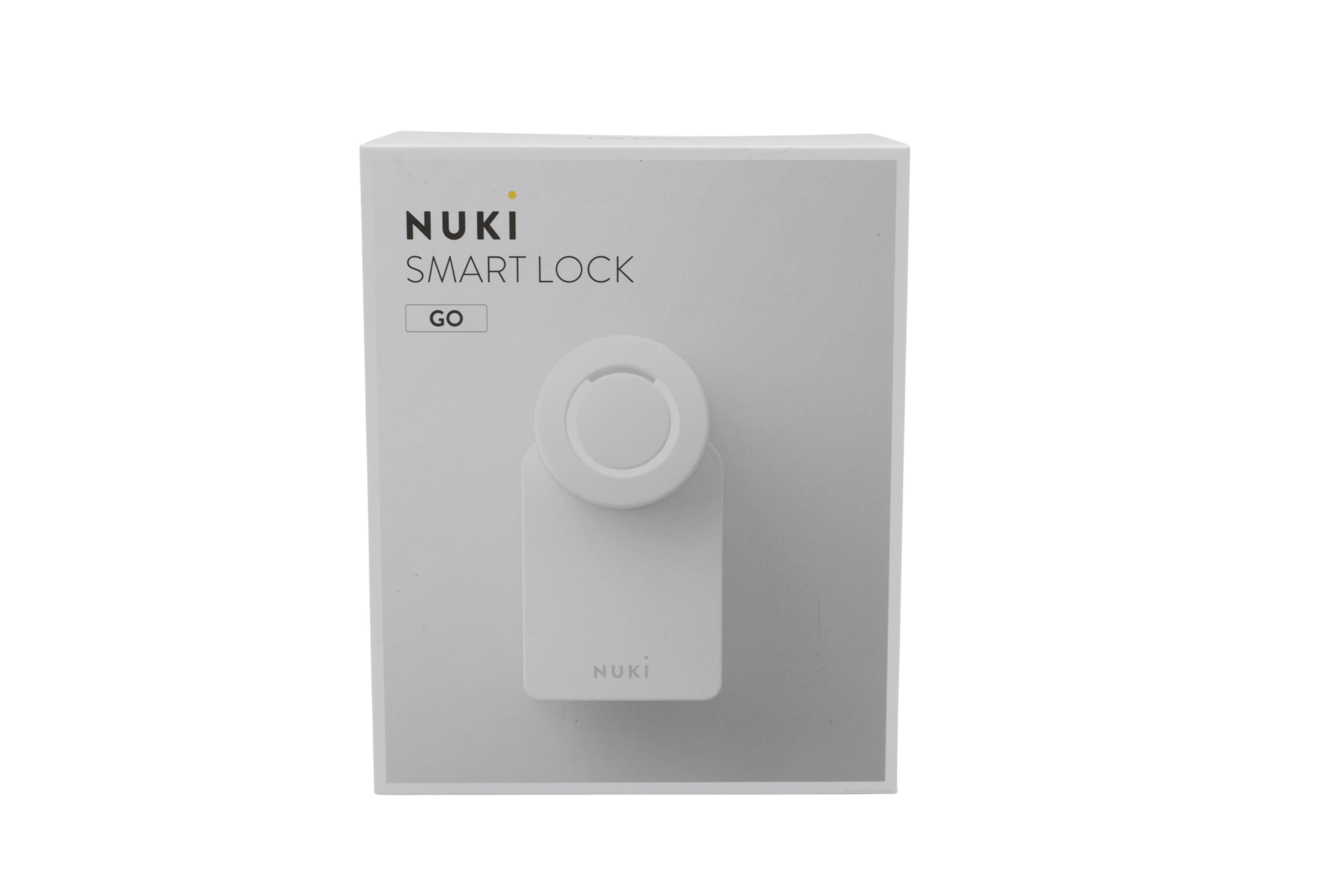 Nuki Smart Lock Go Produktbox frontal auf weißem Hintergrund gezeigt, mit dem Schlossbild und dem Text „NUKI SMART LOCK GO
