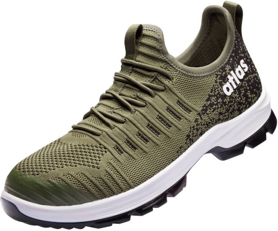 Olivgrüner Sportschuh mit weißer Sohle und "adidas""-Branding, gezeigt auf einfachem weißem Hintergrund.