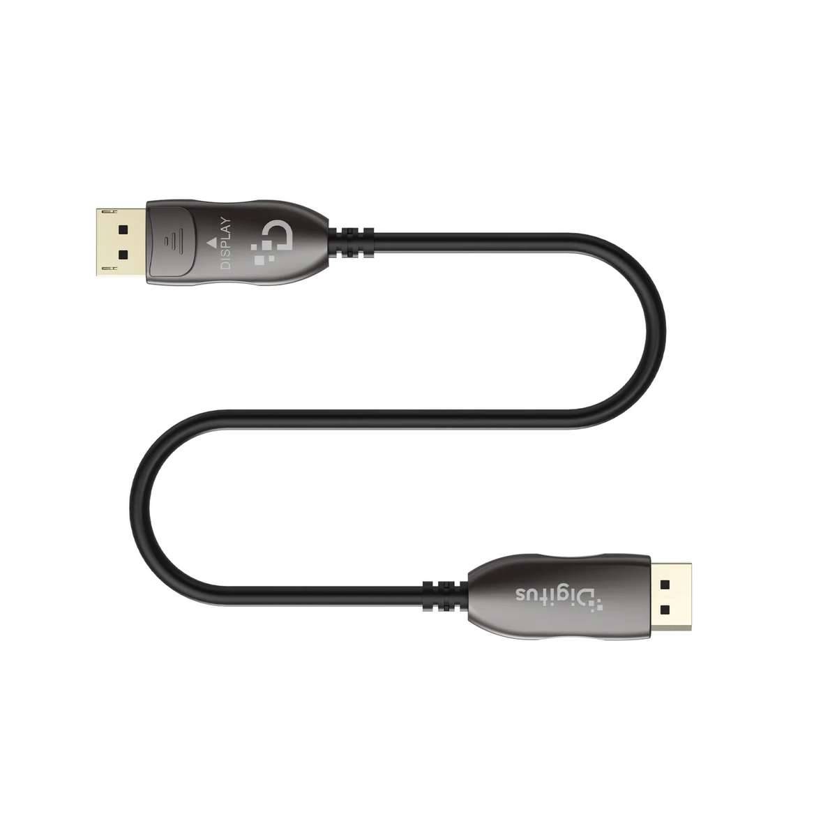 Schwarzes Kabel mit USB-A-Anschlüssen an beiden Enden, in einem Zickzack-Layout auf weißem Hintergrund dargestellt.