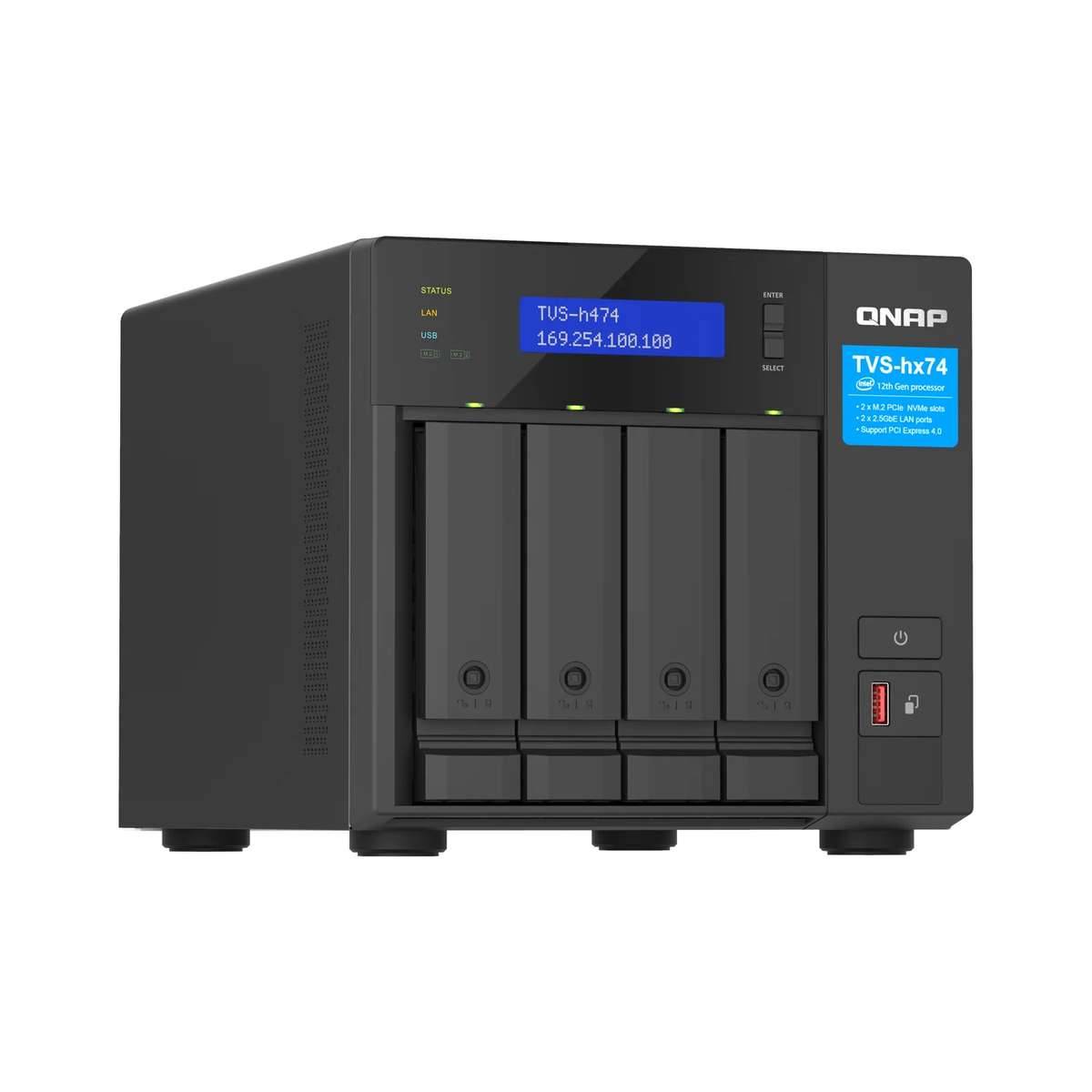Schwarzer QNAP 4-Schacht-NAS-Speicherserver mit LCD-Display an der Vorderseite, Laufwerkschächten und Stromversorgungs-/USB-Kontrollen auf weißem Hintergrund