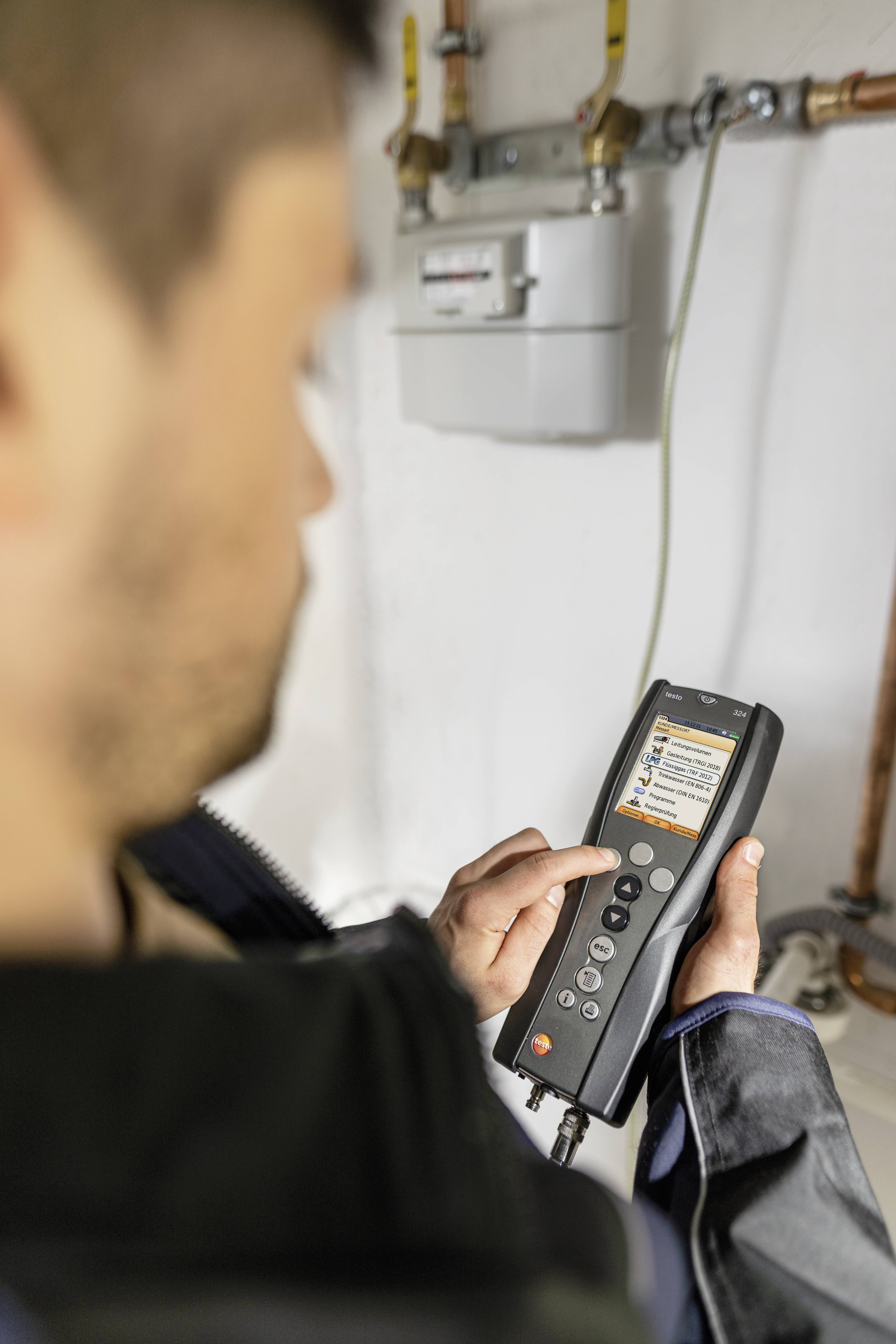 Leak detector testo Basis Set 324