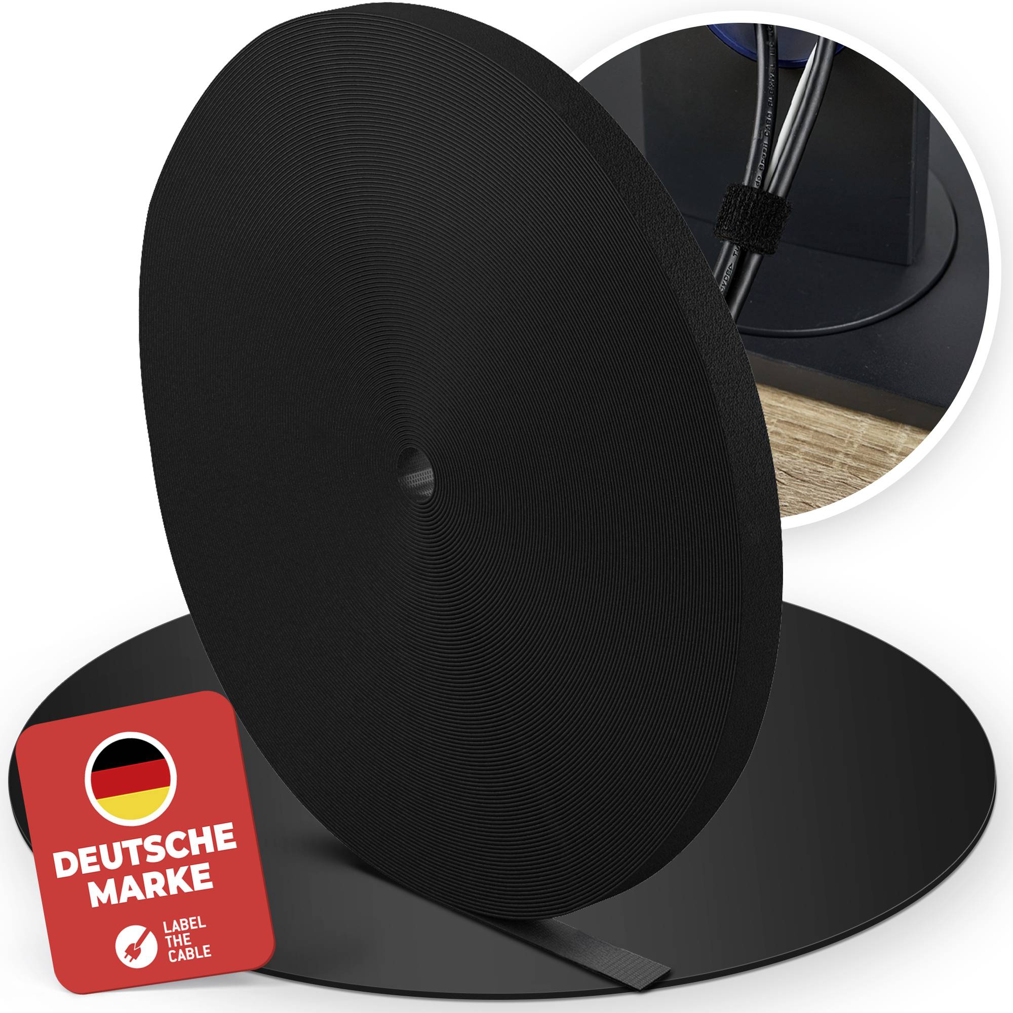 Schwarze kreisförmige Kabelorganisationsspule mit einem deutschen 