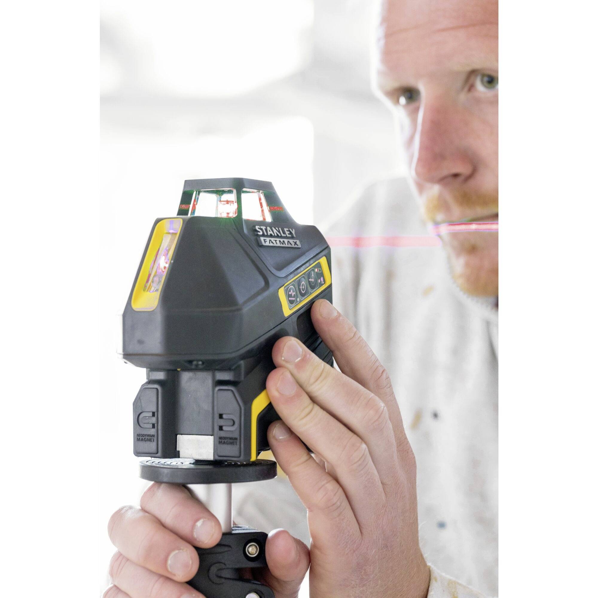 STANLEY Multi-line laser