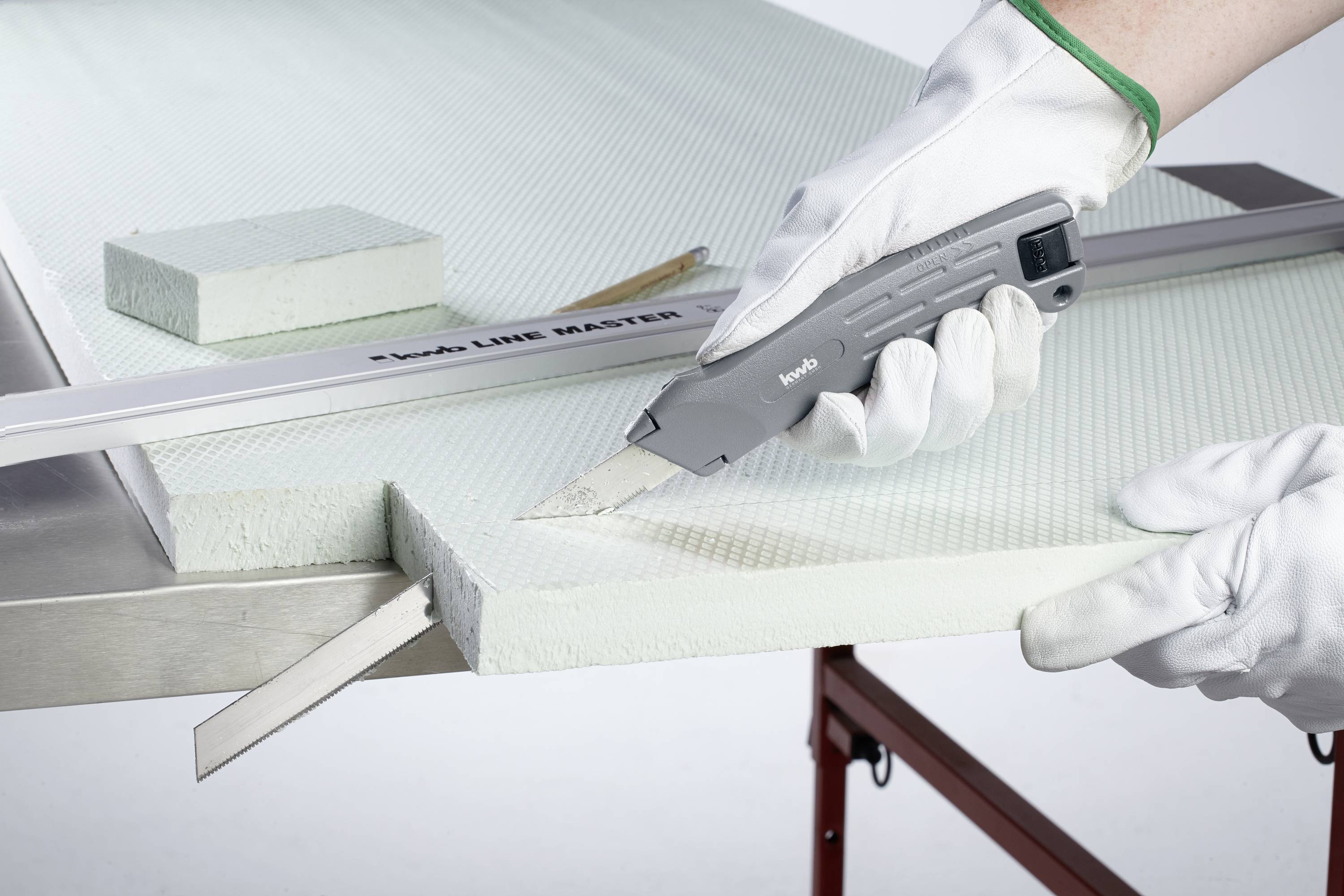 kwb 015710 Foam cutter