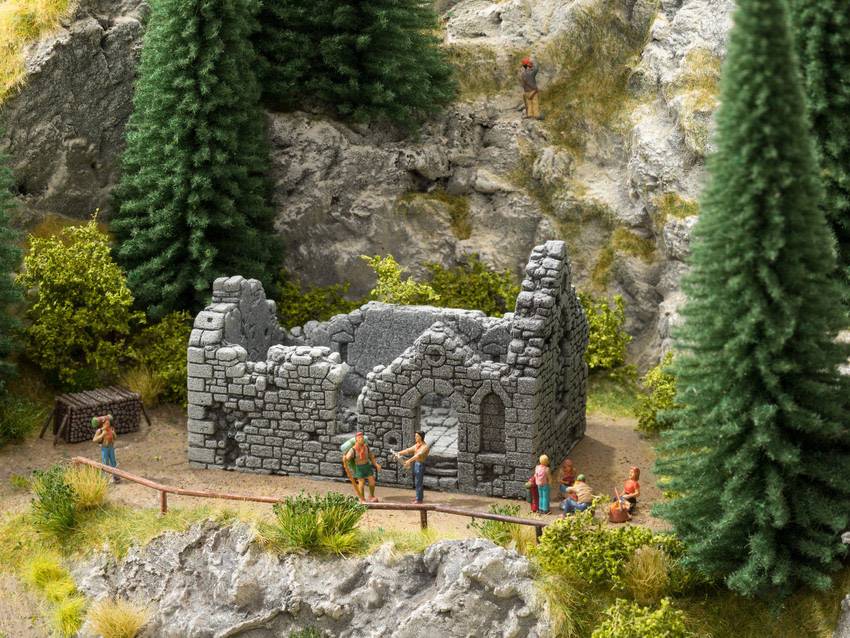 NOCH 0058611 H0 Chapel ruins