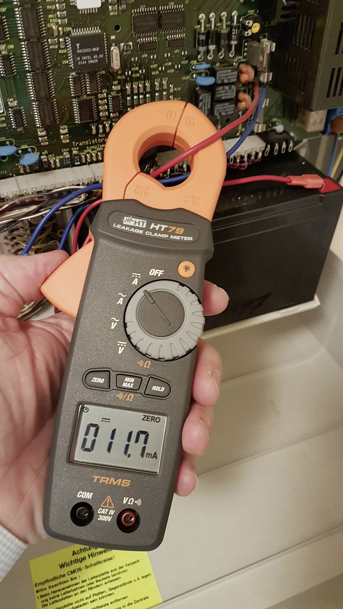 HT Instruments HT79 Clamp meter