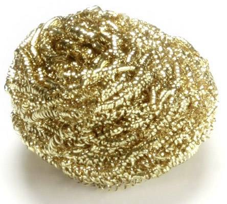 A gleaming gold-coloured cleaning pad made of metal wire, rolled into a loose spherical shape, is depicted.
