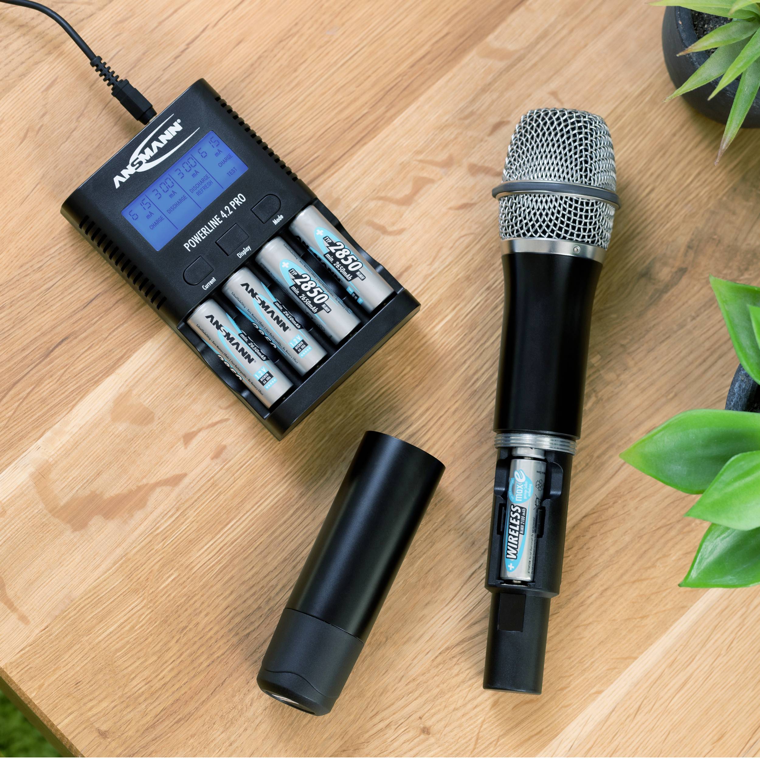 Ansmann Powerline 4.2 Pro Charger for cylindrical cells NiMH AAA , AA